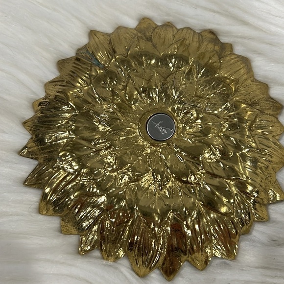 Michael Aram Sunflower Catch All Dishes - Picture 3 of 7